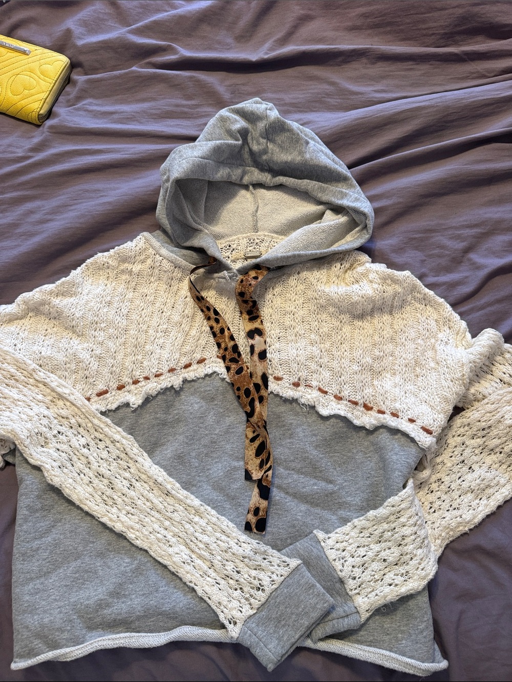 gimmicks by BKE Cream and Light Gray Knit Top